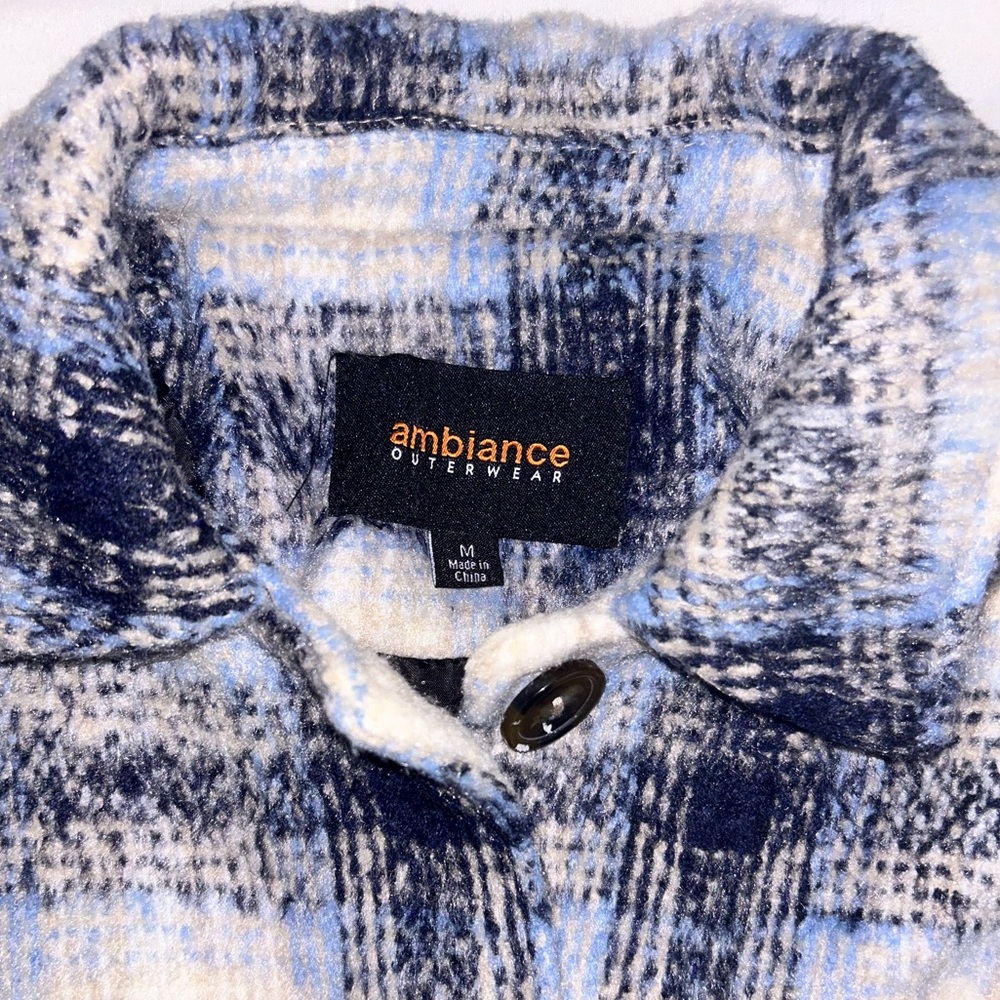 Crop Jacket - Picture 2 of 4